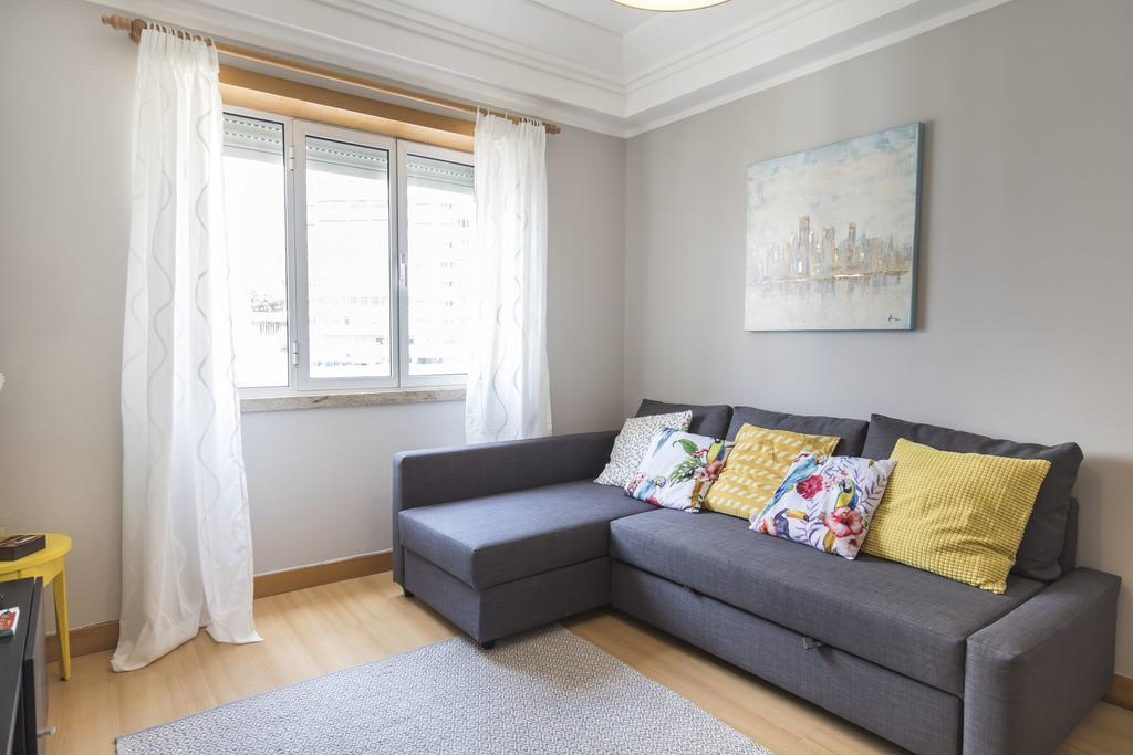 Lovelystay - Charming Marques Flat ลิสบอน ภายนอก รูปภาพ
